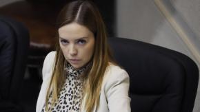 “Ese cambio de conducta fue muy llamativo”: la declaración ante Fiscalía que apunta al rol de Camila Flores en tramitación de Ley de Notarios