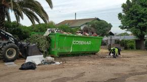 Trabajador resulta herido tras tomar granada lacrimógena de mano que halló mientras recolectaba basura en Concón