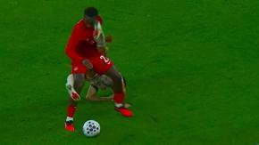 Lucas Cepeda fue expulsado en el Canadá vs. Chile por una patada en la cara: El canadiense sangró