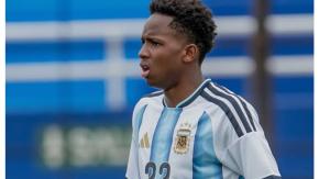 "No es porque sea negro": Las controvertidas declaraciones de DT de Argentina por citar a jugador nacido en Haití