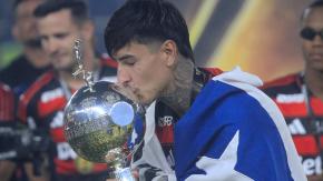 "Aquí sería titular y capitán": Los elogios de mundialista brasileño a Erick Pulgar tras su ausencia en La Roja