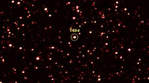 El planeta negro TrES-2b, un mundo de eterna oscuridad
