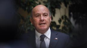 Quiroz asegura que crecimiento del presupuesto 2027 respecto al año anterior es de 2,7% y explica dónde harán recortes