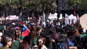 Marcha de la Confech tuvo 31 detenidos según último reporte de Carabineros: asistieron cerca de 6.000 personas