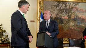 Polémica por aumento del 1,5%: Oposición acusa "letra chica" en Presupuesto 2027