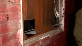 Ventanillas de atención blindadas y una biblia: Así operaba "búnker" narco demolido en sector donde asesinaron a cabo Aguilera en Lo Espejo