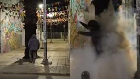 Una densa nube de humo contra quienes orinan en la calle: así funciona el particular dispositivo que se instala en Valparaíso