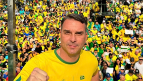 Trasfondo: Por qué Jair Bolsonaro eligió a su hijo Flávio para enfrentar a Lula y lo que refleja de su proyecto