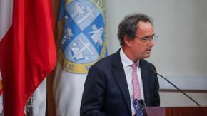 Presupuesto 2027: Qué hay tras la fuerte ofensiva del rector de la UC por recortes al financiamiento universitario