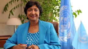 Jueza sudafricana Navanethem "Navi" Pillay gana el premio Nobel de la Paz