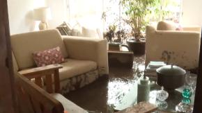 "Duro ver tu casa bajo el barro": Familia llegó a vivir hace seis meses a Las Condes y aluvión arrasó con su hogar