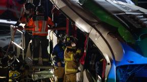 Amplían detención de chofer de bus que se desbarrancó en Valparaíso y que provocó la muerte de una persona