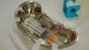 "Bluetoothing": la peligrosa práctica de inyectarse sangre de otras personas que preocupa por el VIH
