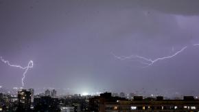 "La probabilidad está": Anuncian posible tormenta eléctrica para la tarde de este miércoles en Santiago
