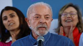 El gobierno de Lula adelanta pagos de programa social antes del balotaje en Brasil