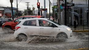 Pulso más importante de la lluvia será esta tarde: Esta es la cantidad de agua que se espera por sector en Santiago 