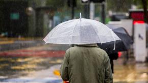 ¿Llueve el fin de semana en Santiago? Anuncian hasta cuándo continuarán las precipitaciones por sistema frontal