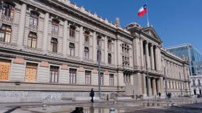 Condenados por delitos sexuales: las fricciones al interior de la Corte Suprema por la reducción de penas
