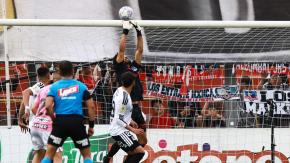 VIDEO | Las tres impresionantes atajadas de Vozinha contra Palestino