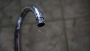 Hasta 15 horas: anuncian corte de agua en dos comunas de la Región Metropolitana