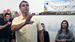 Flávio Bolsonaro publica carta tras llegar a Estados Unidos: dice ser el "verdadero presidente electo" de Brasil