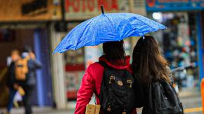 Vuelven las lluvias y tormentas eléctricas a la zona central: ¿Dónde y a qué hora iniciarán? 