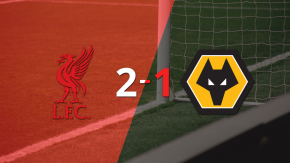Liverpool logró una victoria como anfitrión por 2 a 1 frente a Wolverhampton