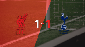 Tottenham empató 1-1 contra Liverpool sobre el final del partido
