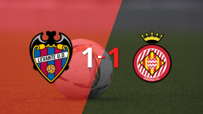 Joel Roca rescata a Girona con un gol agónico ante Levante