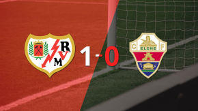 Elche perdió 1-0 ante Rayo Vallecano