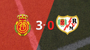 Mallorca goleó 3-0 a Rayo Vallecano con doblete de Vedat Muriqi
