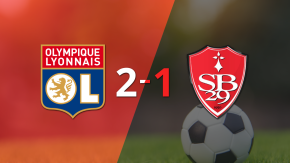 Tras gol agónico, Stade Brestois fue relegado por Olympique Lyon en una derrota por 2-1 