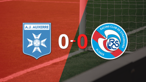 Auxerre no pudo con RC Strasbourg y empataron sin goles
