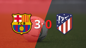 Marc Bernal anotó un doblete en la goleada 3-0 de Barcelona a Atlético de Madrid