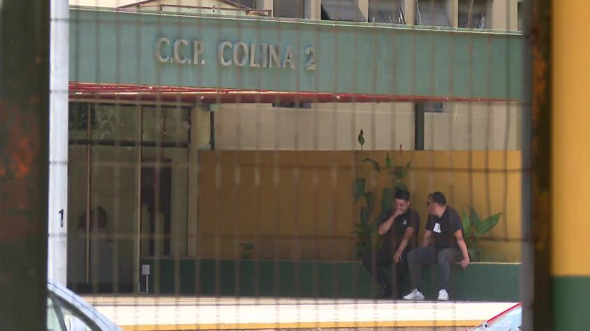 Gendarmería no descarta corrupción tras fuga de reo por el frente de la cárcel de Colina II Gendarmería no descarta corrupción tras fuga de reo por el frente de la cárcel de Colina II