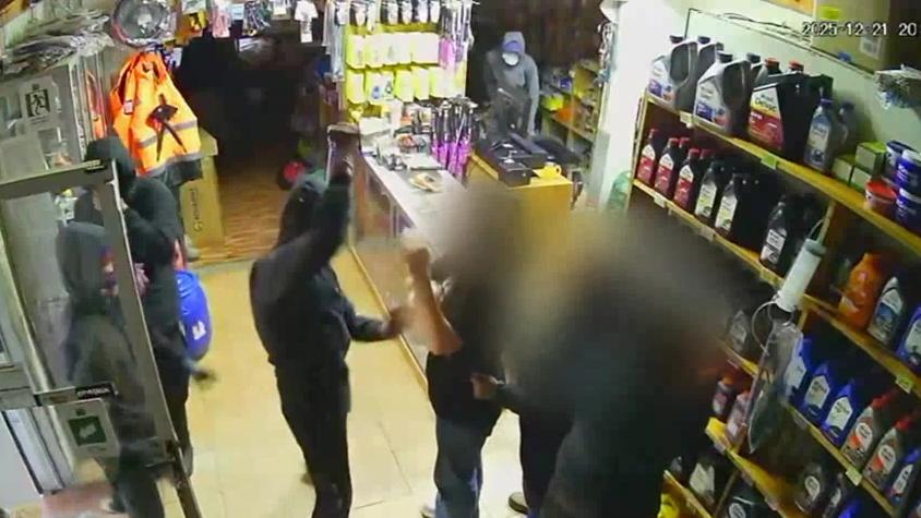 Violento turbazo a único servicentro en Llico