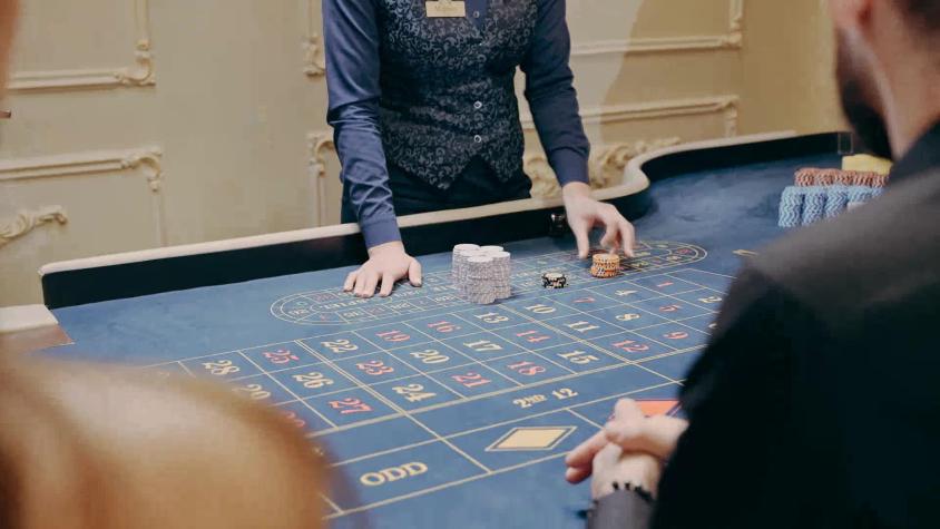 Investigación de Contraloría: Funcionarios públicos apostaron cientos de millones 