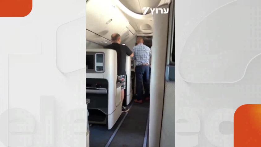 ¿Cómo lograron los pasajeros evitar una tragedia en un vuelo de FlyDubai?