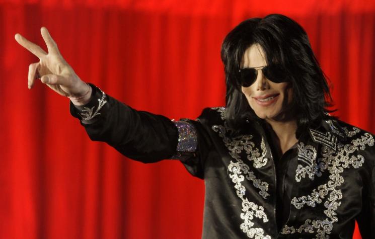 Forbes: Michael Jackson es el artista fallecido que genera más ganancias