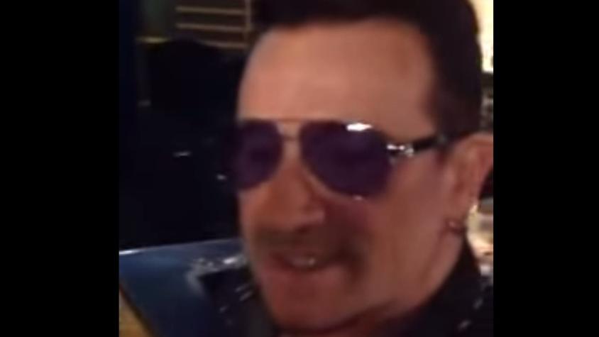 [VIDEO] Bono de U2 le cantó "feliz cumpleaños" a Charly García