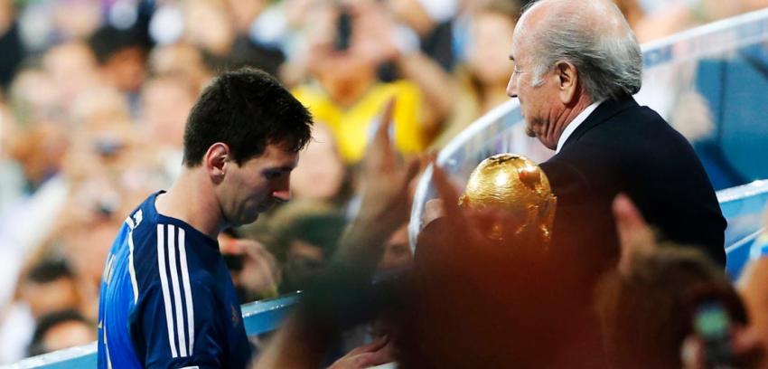 Joseph Blatter considera un error darle a Lionel Messi el Balón de Oro en Brasil 2014