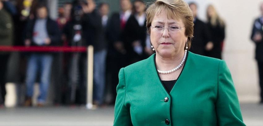 Adimark: Desaprobación a Bachelet alcanza un 47% y supera por primera vez al apoyo