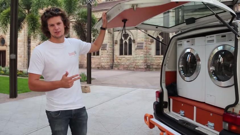 [VIDEO] Jóvenes crean lavandería móvil gratis para indigentes