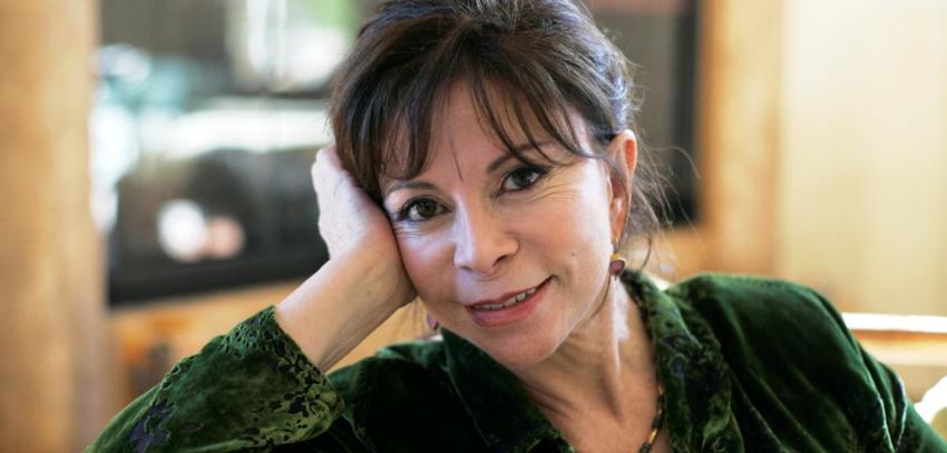 Isabel Allende: "Si tienes buen trasero en Chile, te pones una túnica para que nadie lo vea"