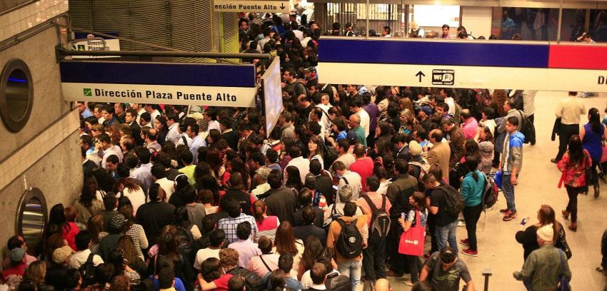 Metro suspende ruta expresa en Línea 4 y pide considerar mayor tiempo de viaje