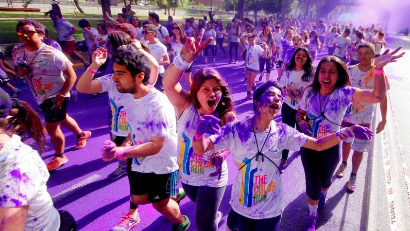 [T13 Tarde] "Maratón Color Run" volvió a teñir de color las calles de Santiago