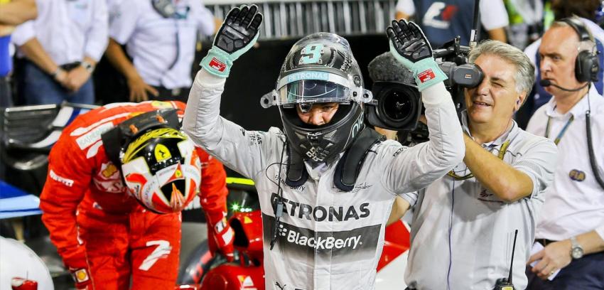Rosberg logra la "pole" y peleará el Mundial con Hamilton este domingo