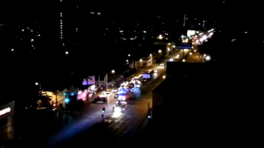 [VIDEO] Este es el momento en que el carro de bomberos choca al helicóptero en Gran Avenida