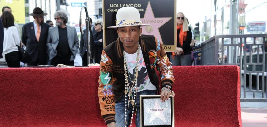 Pharrell recibe su propia estrella en el Paseo de la Fama de Hollywood