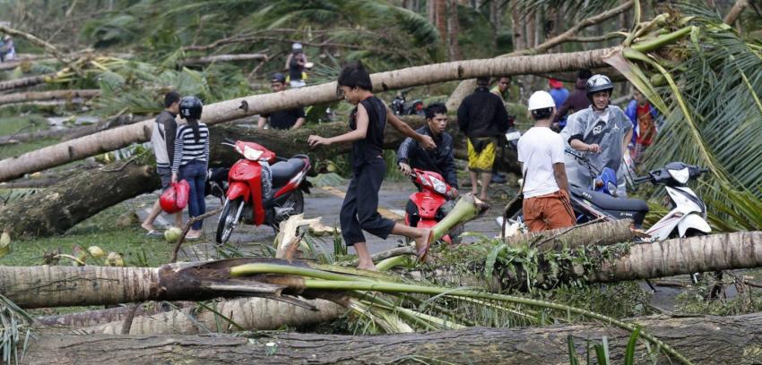[T13 Tarde] Emergencia en Filipinas: Tifón Hagupit deja más de 760 mil evacuados en todo el país